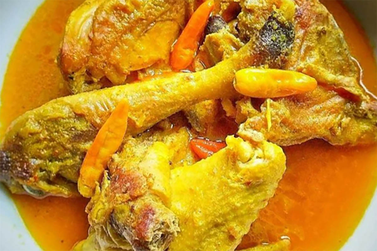 Nikmatnya Olahan Ayam Kampung Lodho Bikin yang Bikin Boros Nasi, Begini Resepnya