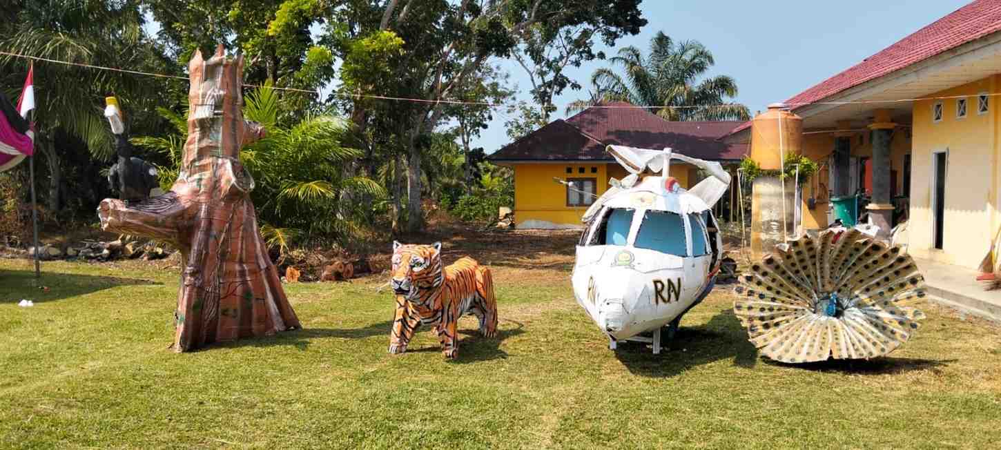 Peringatan HUT RI di Kecamatan Teramang Jaya Meriah dan Beda 
