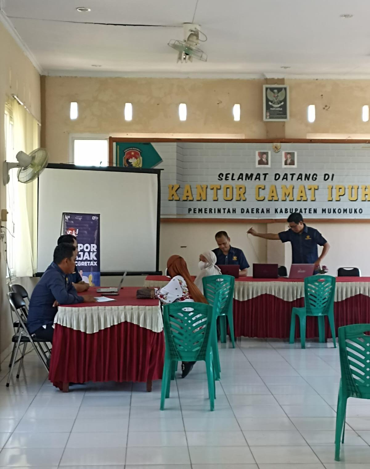 Permudahkan Pelayanan, Pojok Pajak Hadir di Kantor Camat Ipuh