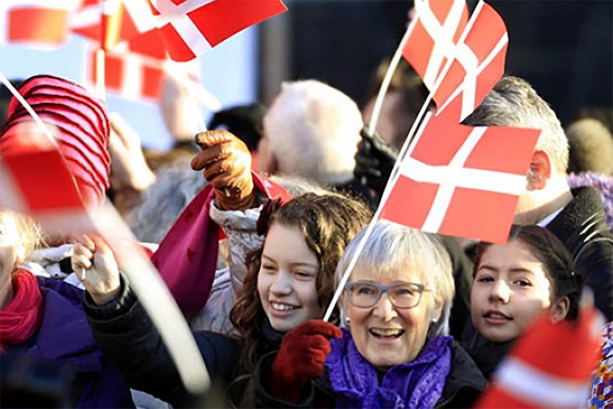 Inilah Rahasia Dibalik Kebahagiaan Warga Denmark yang Bikin Turis Kagum, Apa Saja?