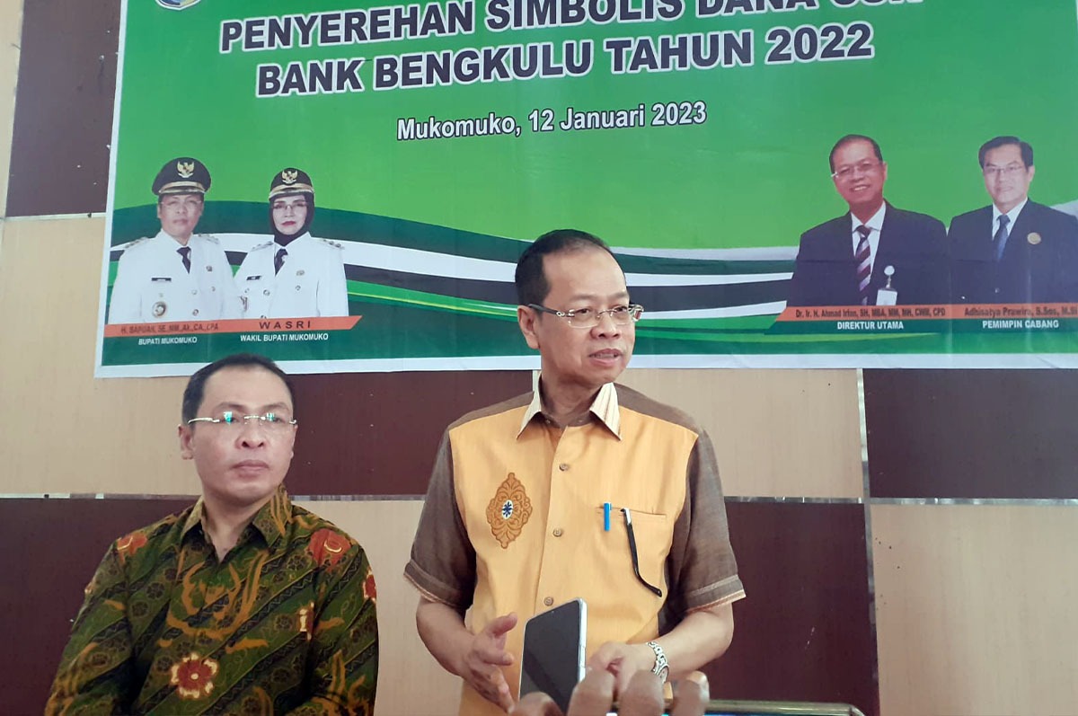 Bupati Sapuan Salurkan CSR Bank Bengkulu Rp316 Juta