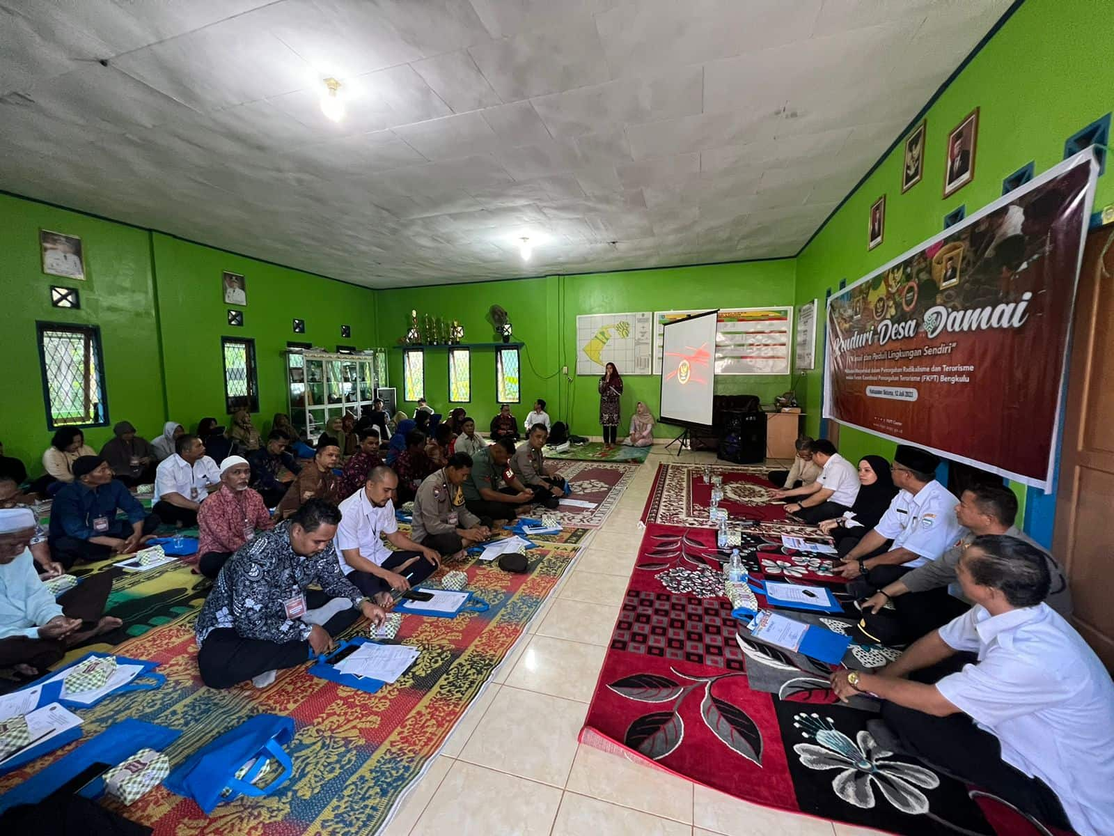 Libatkan Unsur Lapisan Masyarakat BNPT dan FKPT Bengkulu Gelar Kenduri Desa Damai, Upapaya Mencegah Hal Ini