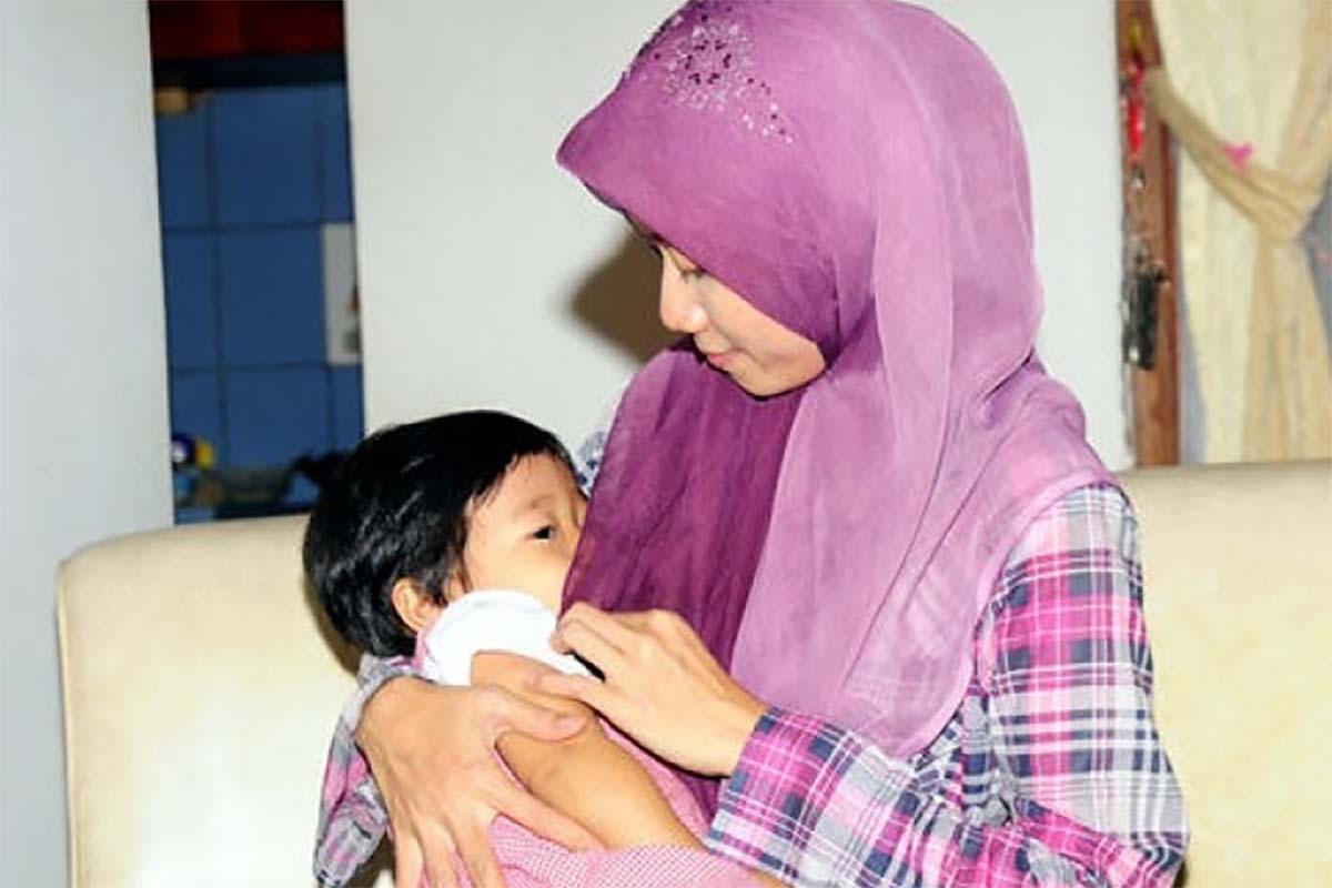 Cara Agar ASI Lancar Selama Puasa Bulan Ramadhan Bagi Ibu Menyusui