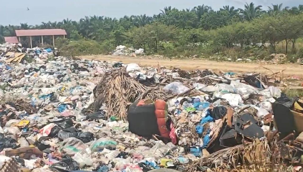 Kelola Sampah, Pemda Mukomuko akan Diperkuat 8 Kontainer Baru dari Kementerian LH