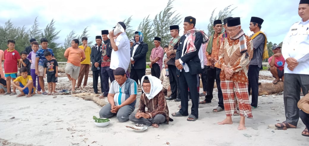 Kenduri Pantai dan Muara Nelayan Ipuh