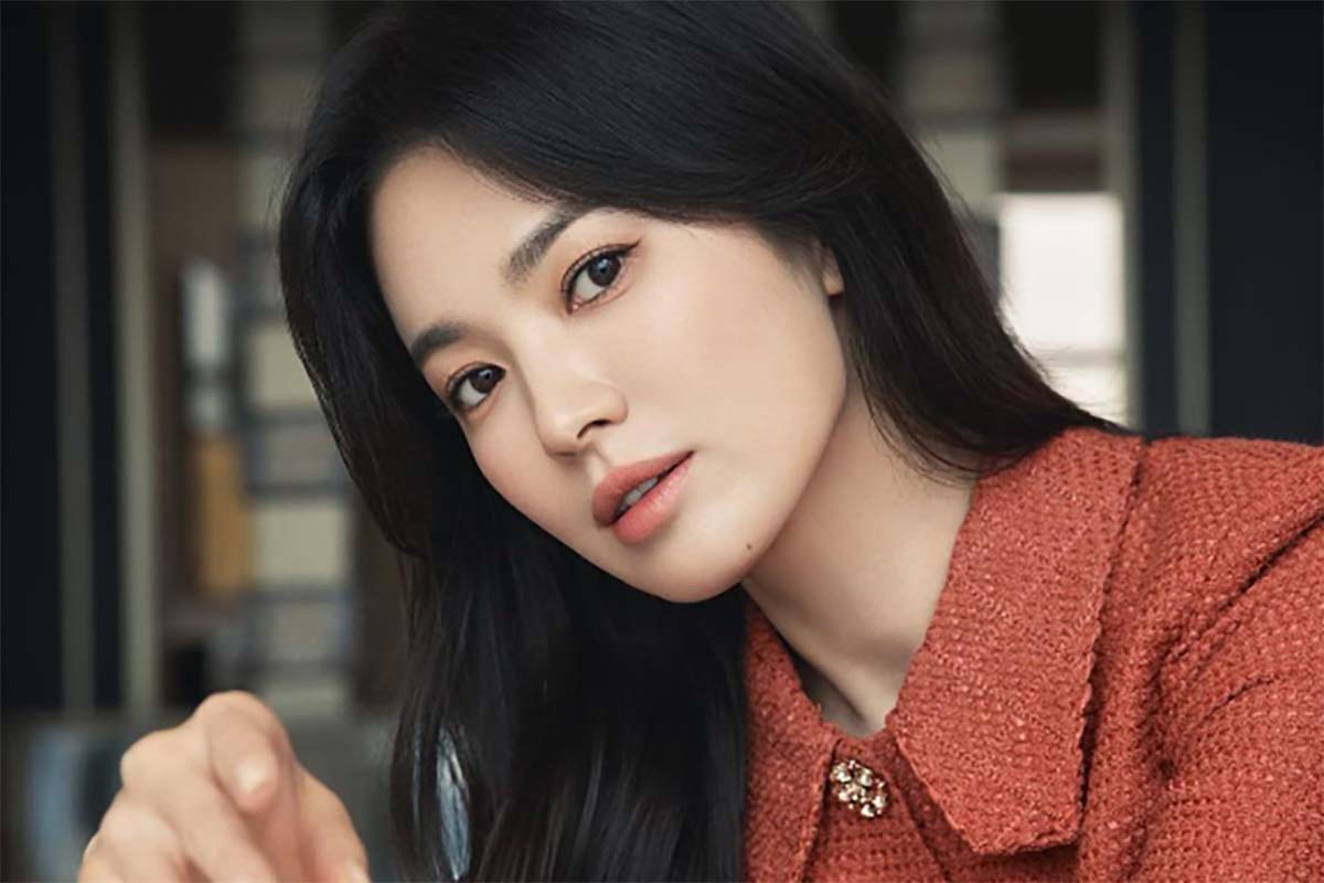 Inilah Cara Mudah Membuat Clean Make Up Look Ala Artis Korea yabg Bakal Buat Wajah Jadi Makin Glowing