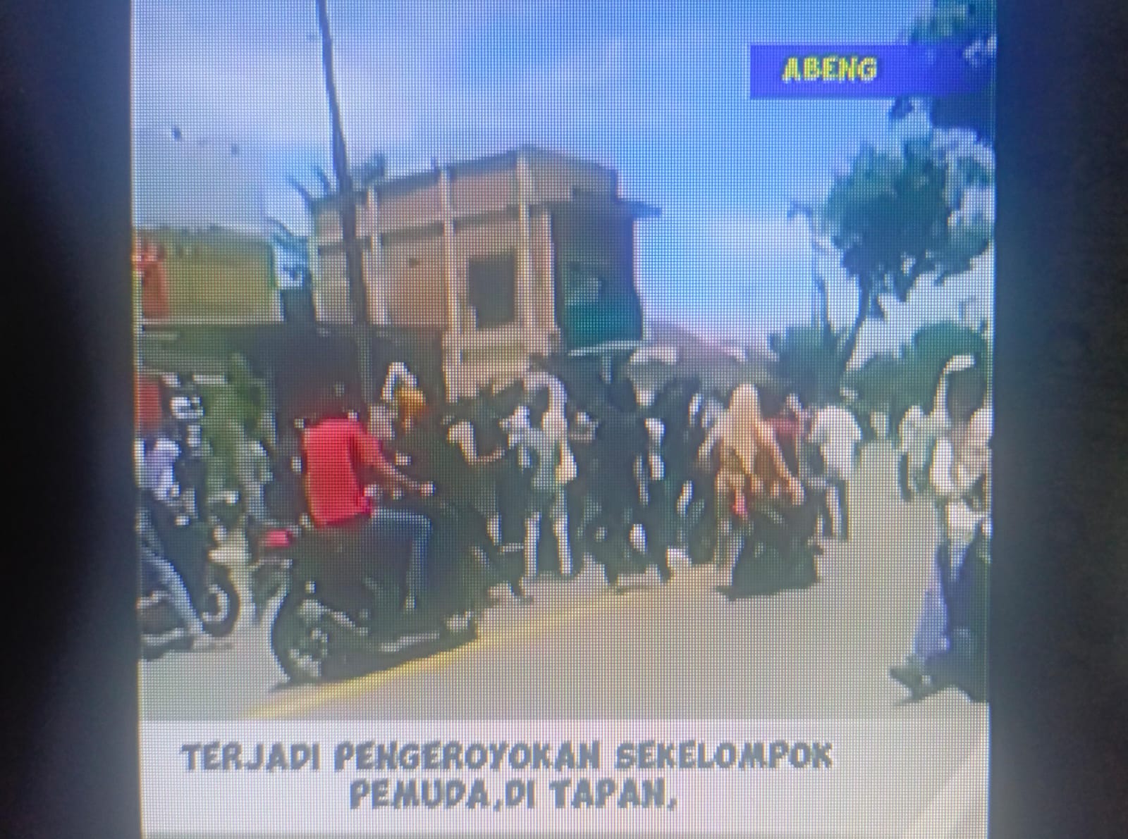 Beredar Video, Warga Asal Kabupaten Mukomuko Dikeroyok Massa Di Tapan Pesisir Selatan