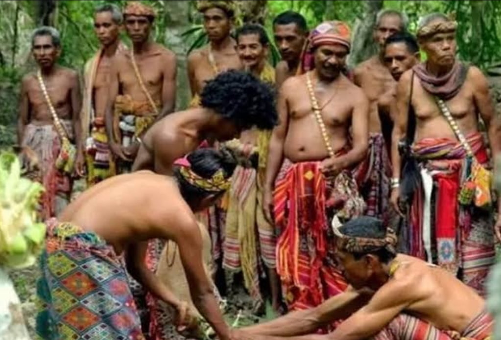 Tradisi Sunat Bambu Suku Atoni Meto, Diminta Berhubungan dengan Wanita Asing