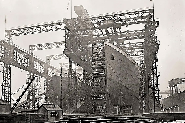 Tak Sebanding dengan Kisahnya! Inilah Biaya Pembuatan Kapal Titanic yang Tenggelam Setelah Menabrak Gunung Es