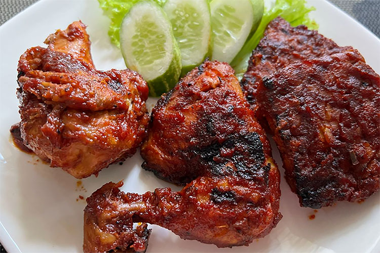 Perpaduan yang Pas! Gurih, Asin, dan Manis, Ini Dia Resep Ayam Bumbu Rujak Bikin Nagih