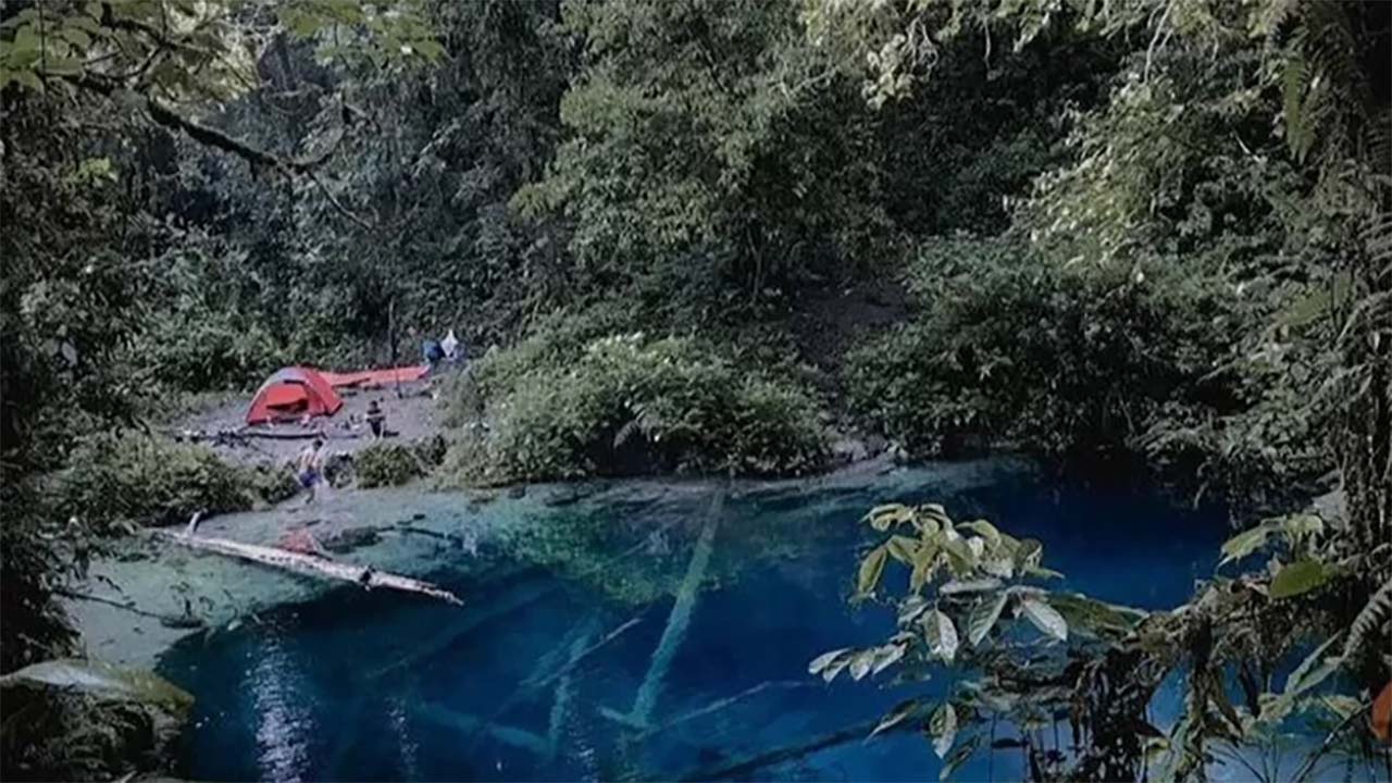 Airnya Bening dan Jernih, Inilah Keindahan dan Kesegaran Danau Kaco di Jambi