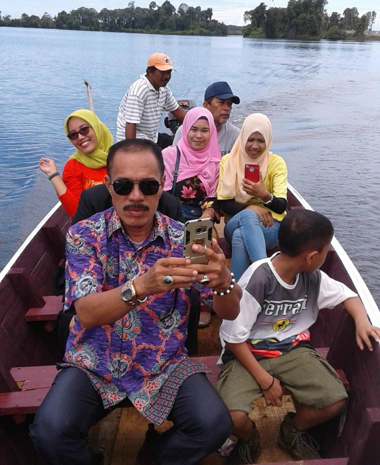 Rintis Bumi Perkemahan Mukomuko di Sempadan Danau Lebar