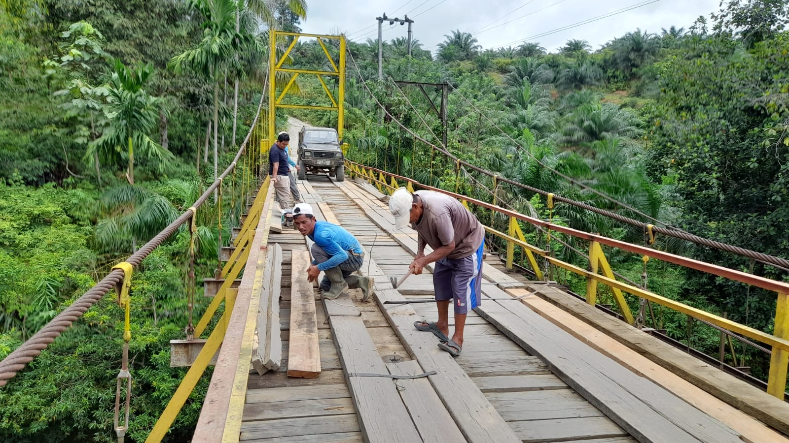 Permudah Akses Mengeluarkan TBS, Warga Desakan Pembangunan Jembatan Permanen