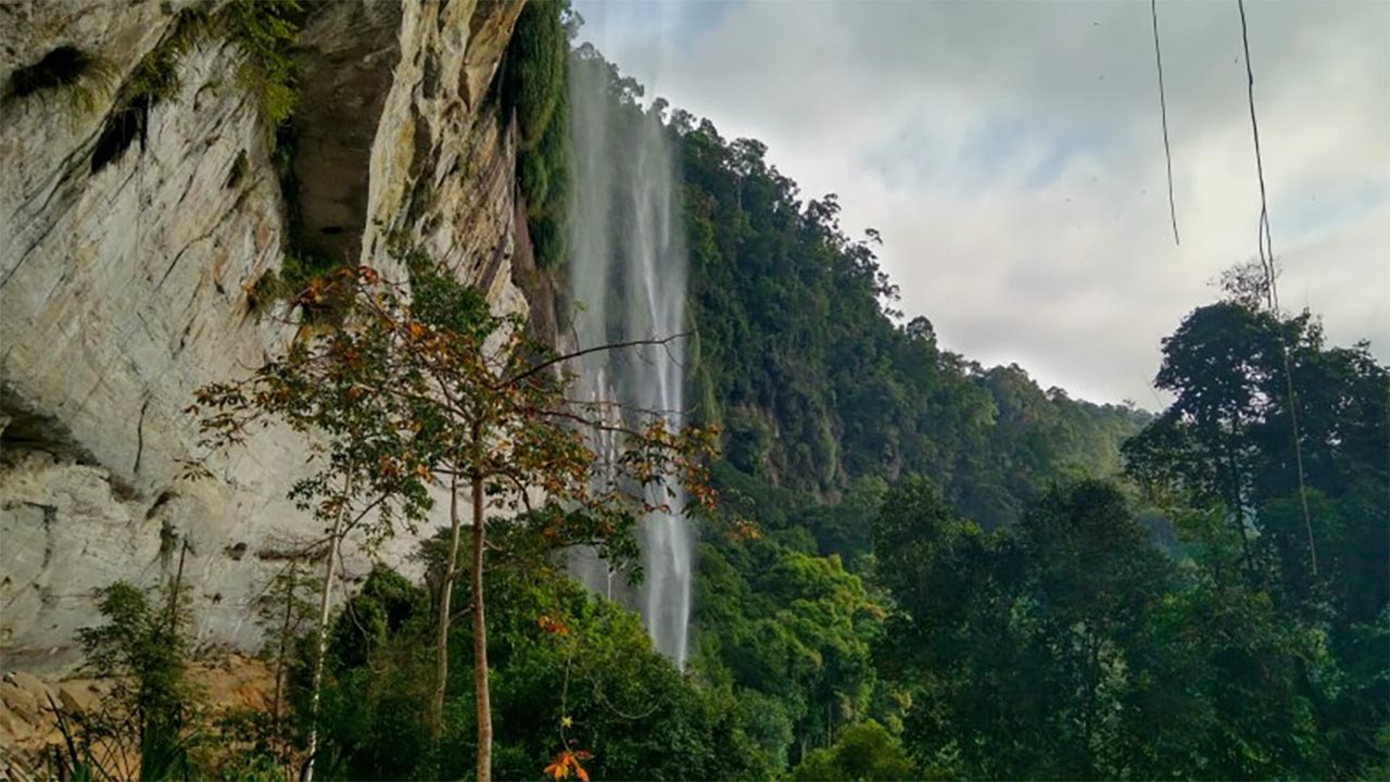 Air Terjun Batang Kapas, Pesona Alam yang Unik dan Indah di Riau