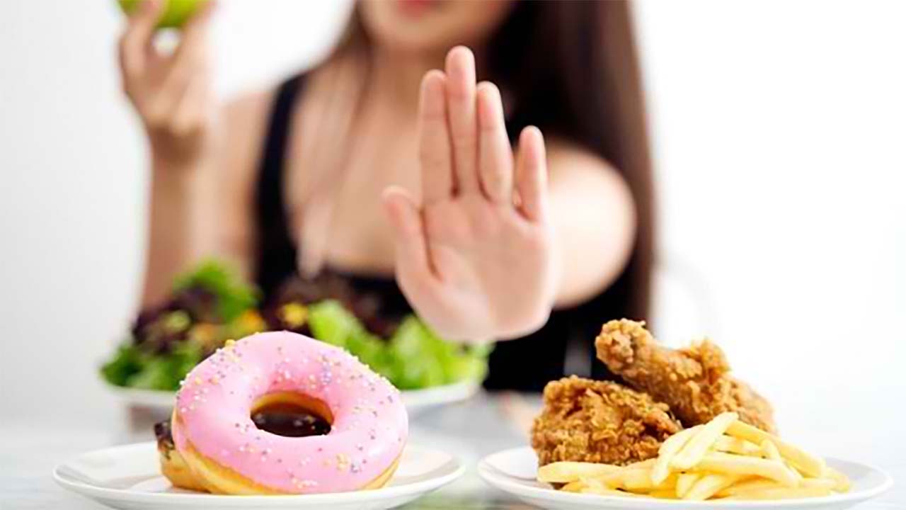 7 Makanan Rendah Kalori yang Cocok untuk Diet Saat Liburan