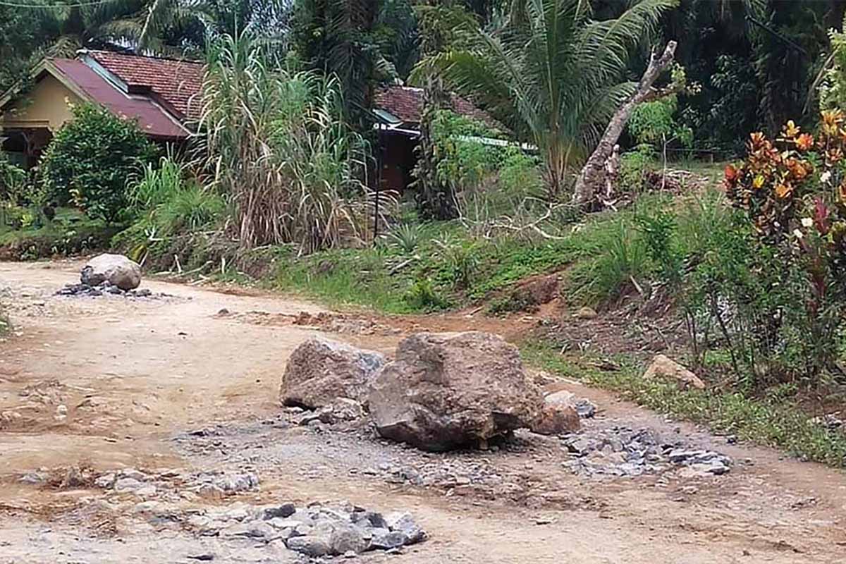 Tak Pernah Tersentuh Pembangunan, Rapat Musrenbangcam Kades Lubuk Selandak Pasrah