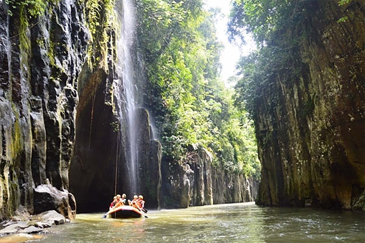 Menjajal Keseruan Rafting Wisata di Sungai Ketahun Lebong Green Canyon Bengkulu, Berikut Harga Tiketnya