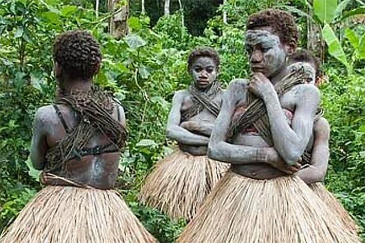 Hanya di Suku Pygmy, Wanita Usia 8 tahun Sudah Bisa Melahirkan