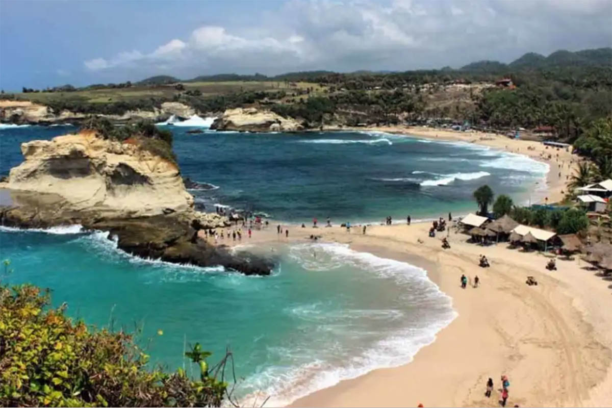 5 Rekomendasi Wisata Pantai yang Indah di Jawa Timur, Cocok Untuk Libur Akhir Tahun