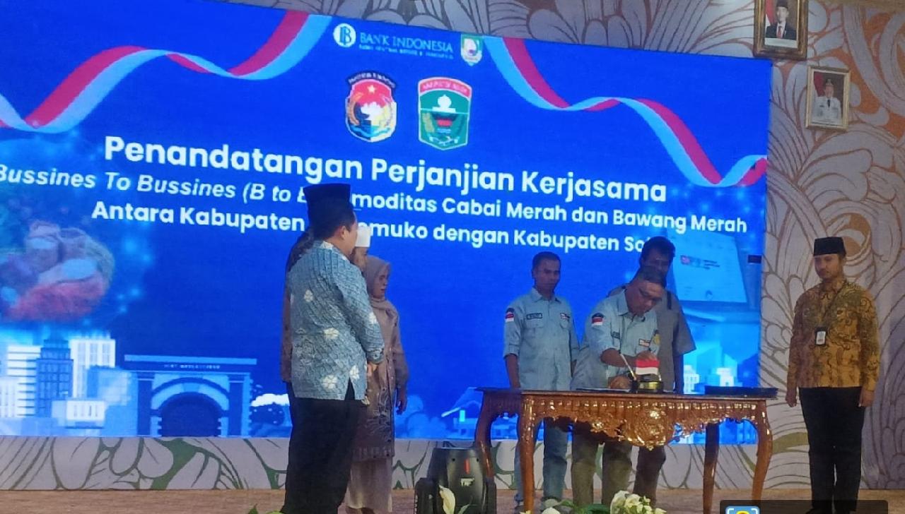 Kerjasama Bisnis Solok – Mukomuko Berlanjut, Poktan dan Pedagang Teken MoU di Kota Bengkulu