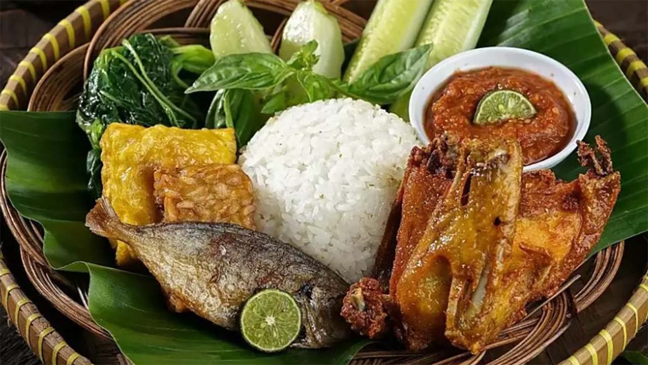 Cobain Resep Sederhana Sego Tempong! Olahan Khas Jawa Timur yang Menggugah Selera