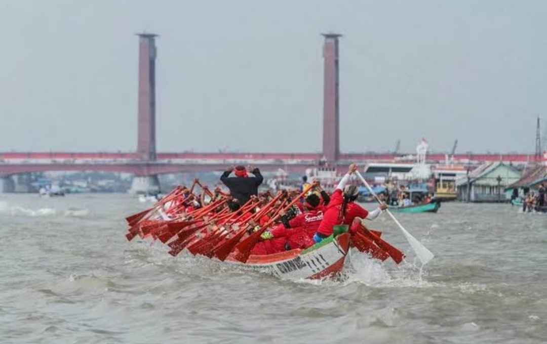 Perahu Bidar Wisata Sungai Musi Kota Palembang Digelar Setiap HUT RI, Kisahnya Merebutkan Dayang Merindu