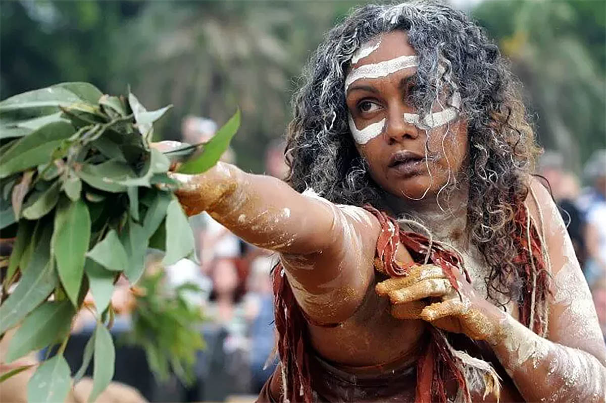 Waduh! Suku Aborigen Australia, Wanita Memotong Hidung Mereka dengan Ini, Sebagai Tanda Setia