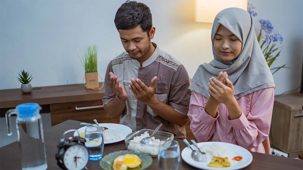 Bacaan Doa Untuk Menahan Haus dan Lapar Kala Sedang Berpuasa