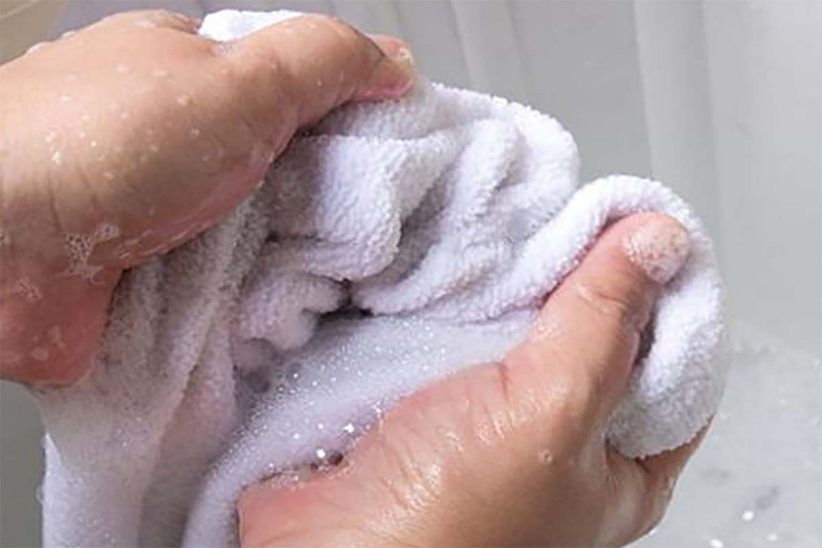 Tips Mencuci Handuk Agar Bersih Sempurna dan Tetap Lembut Ketika Digunakan