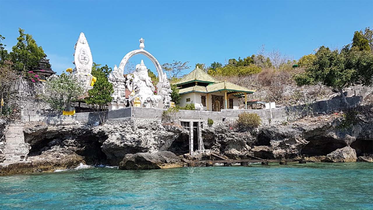 Wajib Banget Dikunjungi! Keindahan Pulau Menjangan yang Memukau, Bukti Kekayaan Alam Indonesia