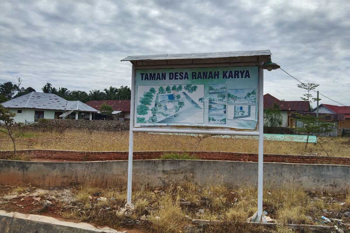 Ranah Karya Bangun Taman Desa