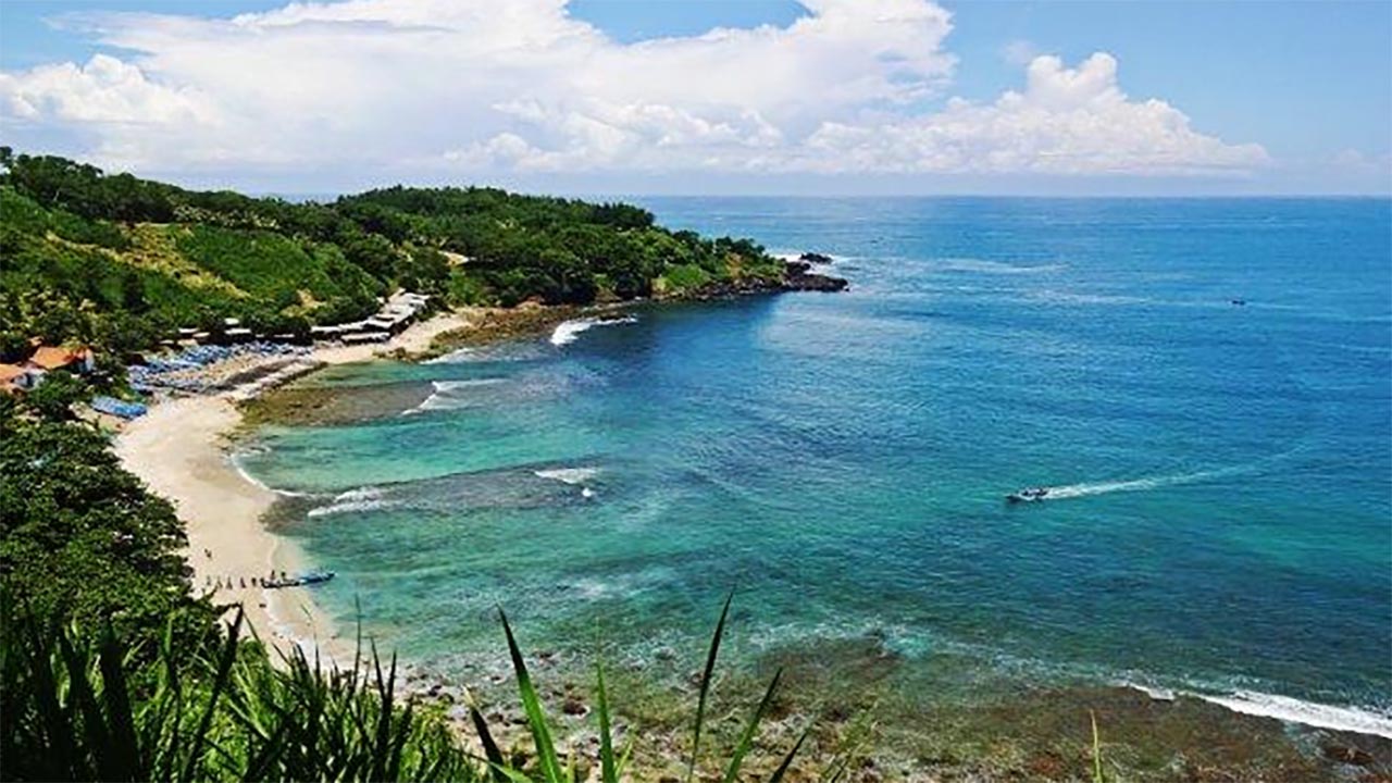 Pantai Menganti, Wisata Alam yang Pemandangannya Bikin Takjub