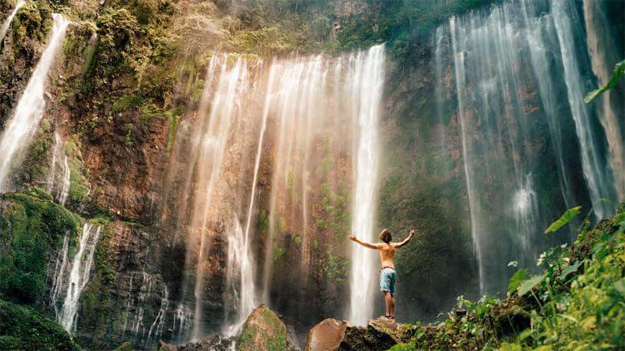 Jadikan List Wisata Liburan Kalian! Inilah Keindahan Alam Tumpak Sewu di Jawa Timur 