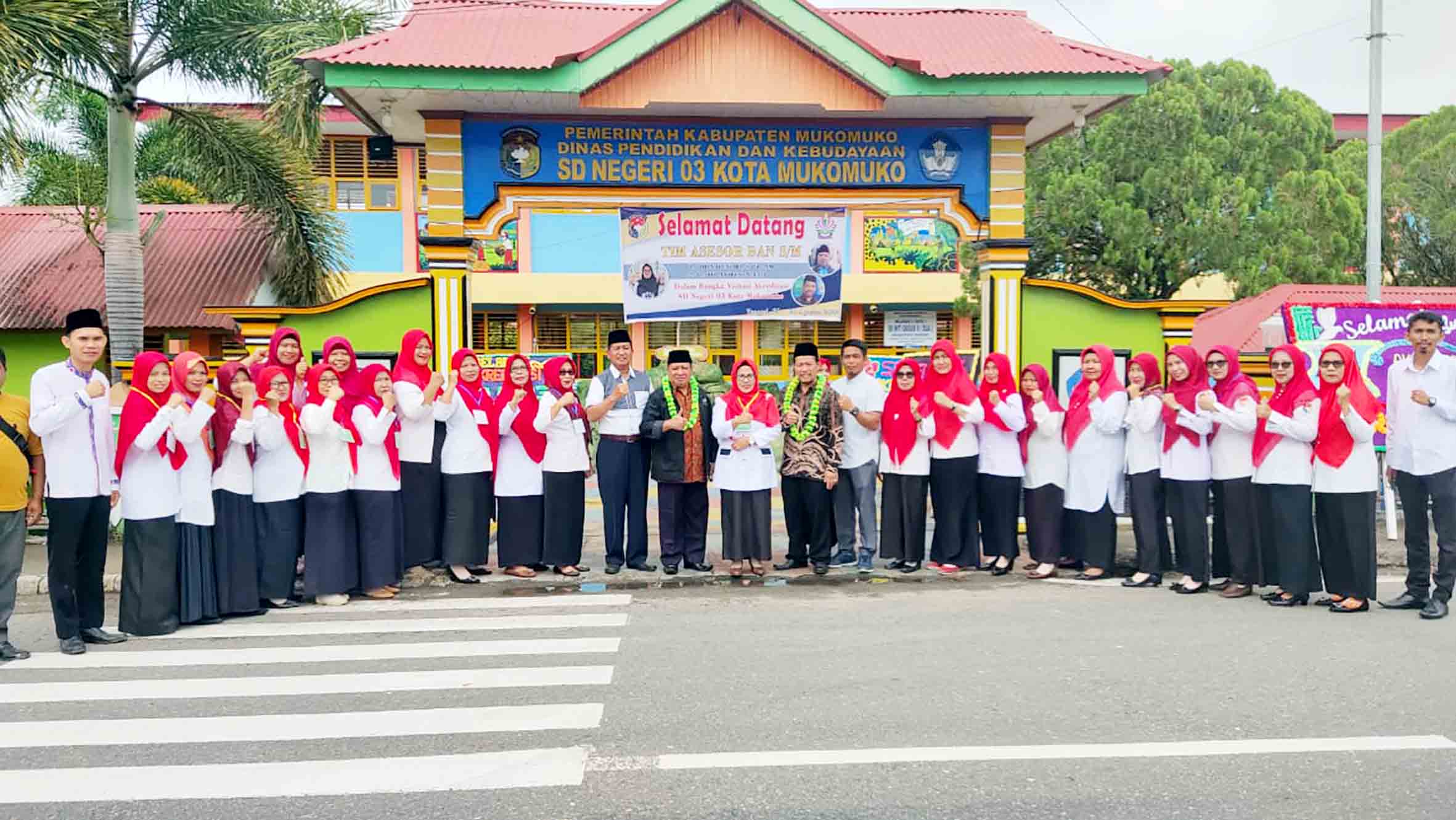 Tim Asesor Bengkulu Laksanakan Visitasi Akreditasi di SDN 03 Kota Mukomuko