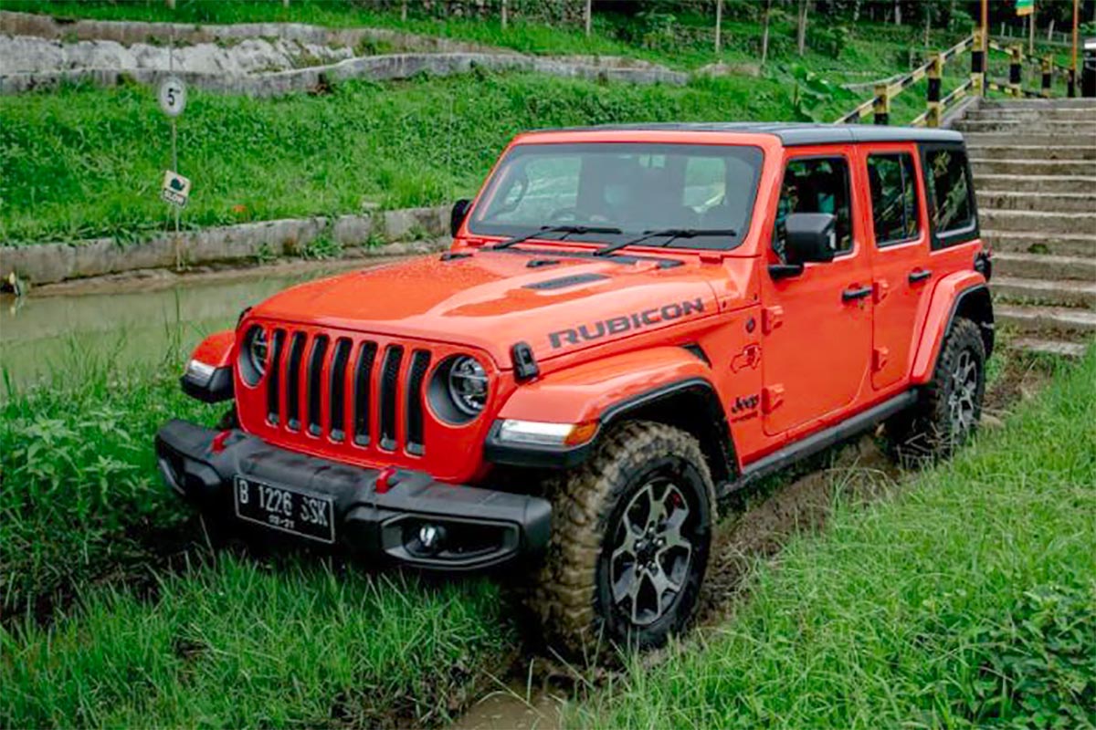 Jeep Wrangler Jadi Idola, Ini 5 Mobil Offroad Paling Tangguh di Indonesia