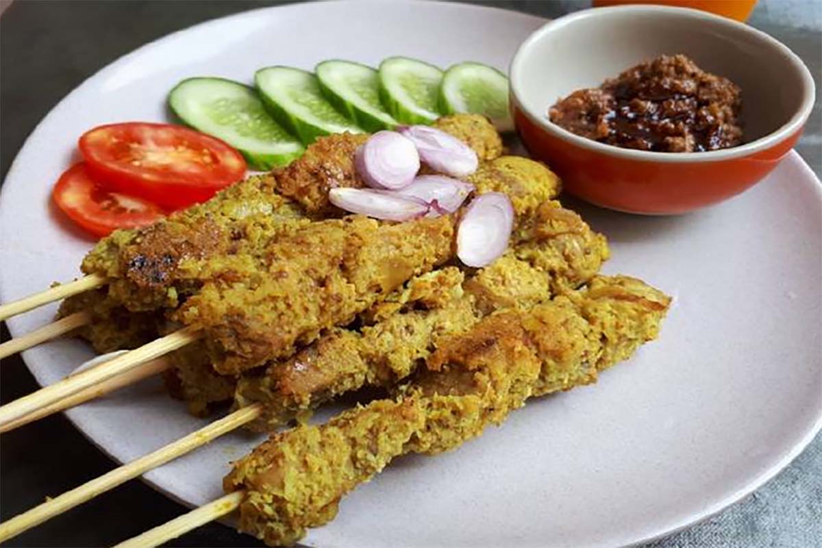 Resep dan Cara Sederhana Membuat Sate Klopo Khas Surabaya yang Cocok di Hidangkan di Musim Hujan