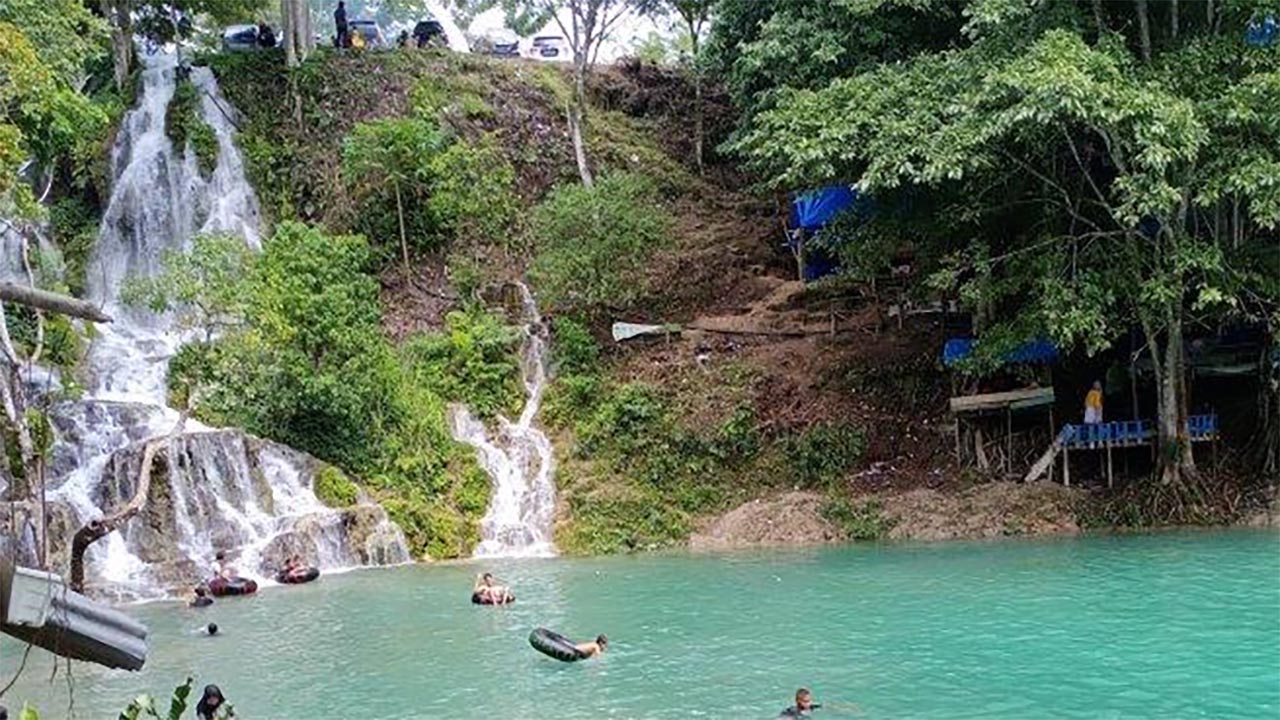 Wiata Air Terjun Rerebe yang Menyegarkan, Cocok jadi Wishlist Liburan Akhir Tahun