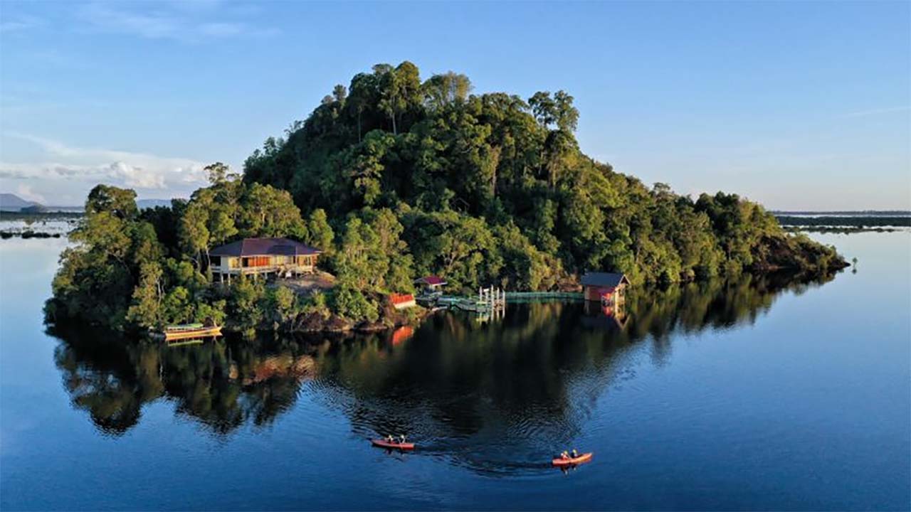 Menyejukkan dan Cocok untuk Healing Sendirian, Inilah Keindahan Alam Danau Sentarum