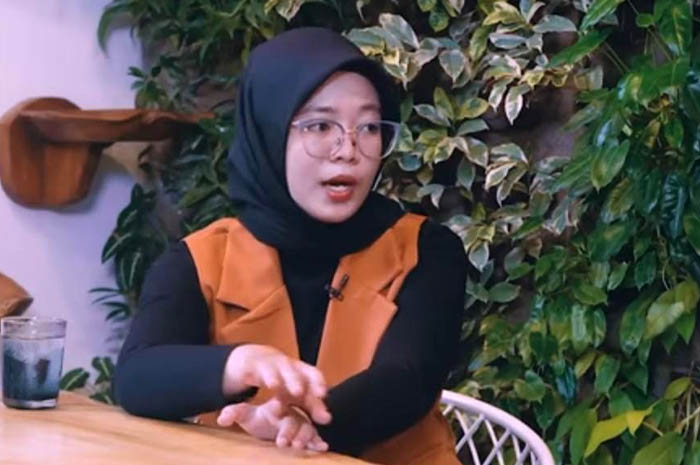 Cerita Lengkap Ibu Mertua Selingkuh dengan Menantu