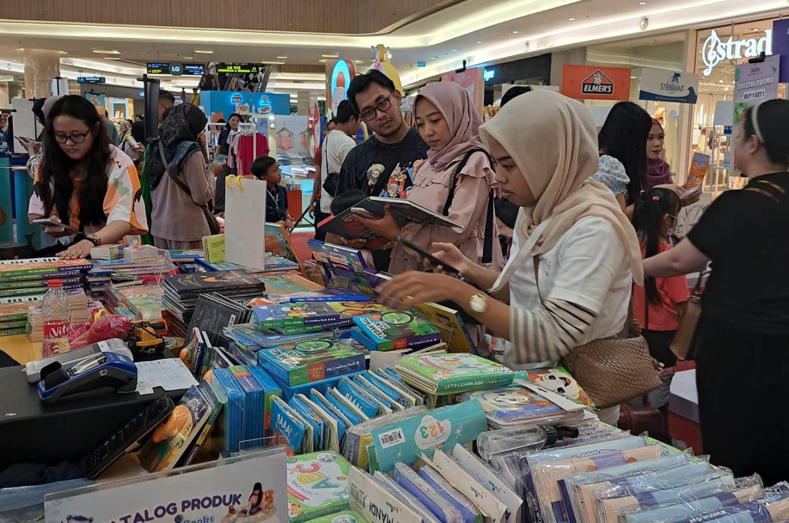 Dapat Sentuhan Pemberdayaan BRI, Pengusaha Muda Ini Sukses Bawa 'Gulalibooks' ke Malaysia dan Singapura