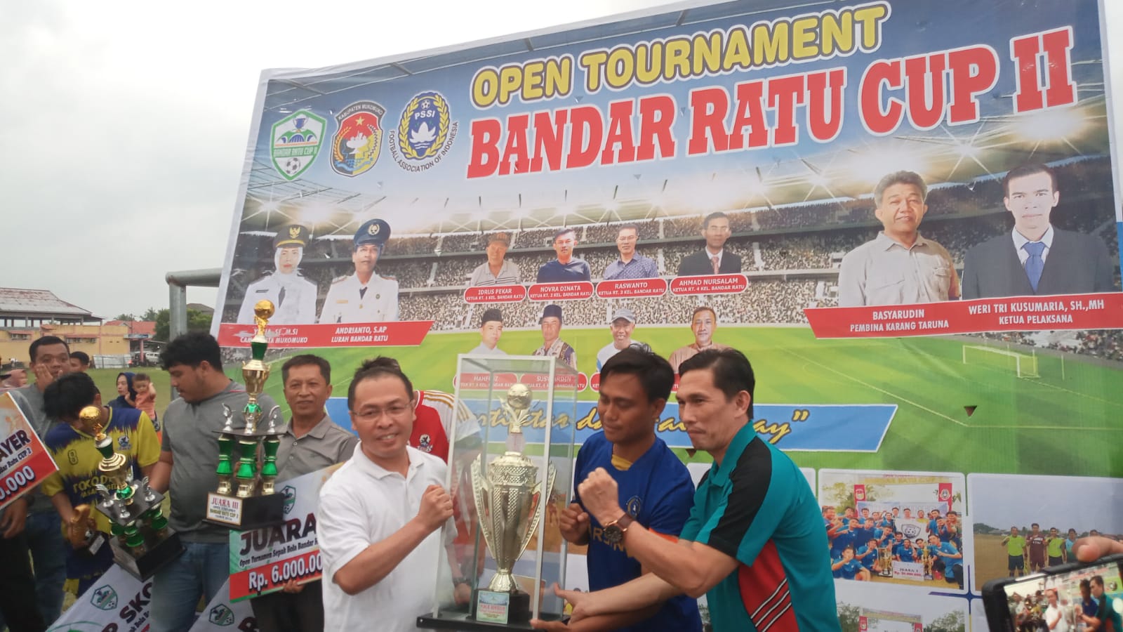 Porami FC Gebuk Porsel di Final dengan Skor 3 : 2, Bupati Mukomuko Tutup Turnamen Bandar Ratu Cup II