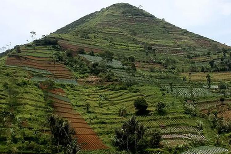 Inilah 7 Fakta Situs Gunung Padang Yang Mengguncang Dunia Dan Menjadi ...