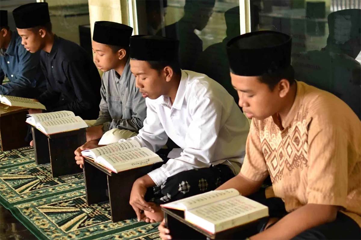 Tips dan Trik Mengkhatamkan Al-Qur’an Selama Bulan Suci Ramadhan