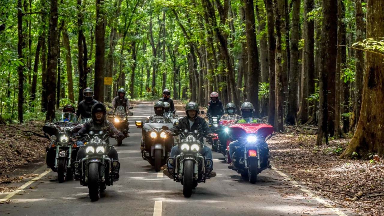 Selamat Tinggal Kantuk! 5 Rahasia Tetap Segar dan Fokus Saat Touring Motor Jarak Jauh Tanpa Kopi