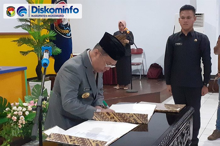 Bupati Mukomuko Lantik Tiga Pejabat Hasil Lelang