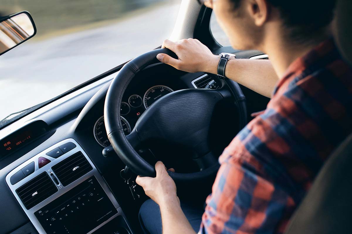 Cara Mudah Mengemudi Mobil Matik CVT dengan Benar, Pemula Harus Tahu