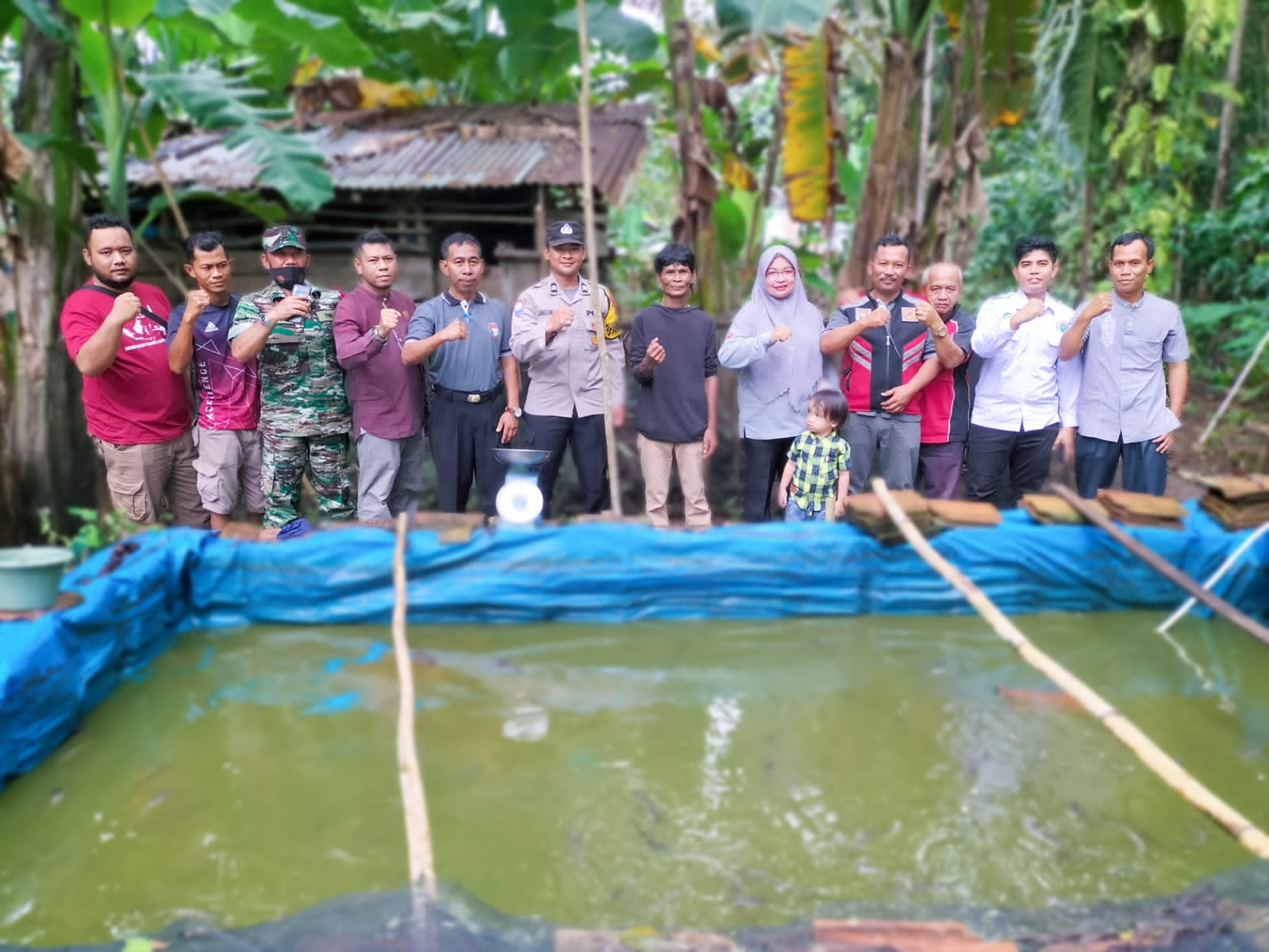 Perdana, Pemdes Sinar Jaya Panen Ikan Lele