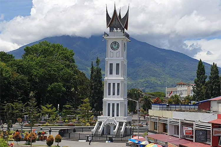 Kabupaten/Kota Paling Dingin di Sumatera Barat, Nomor 1 Tempat Jam Gadang