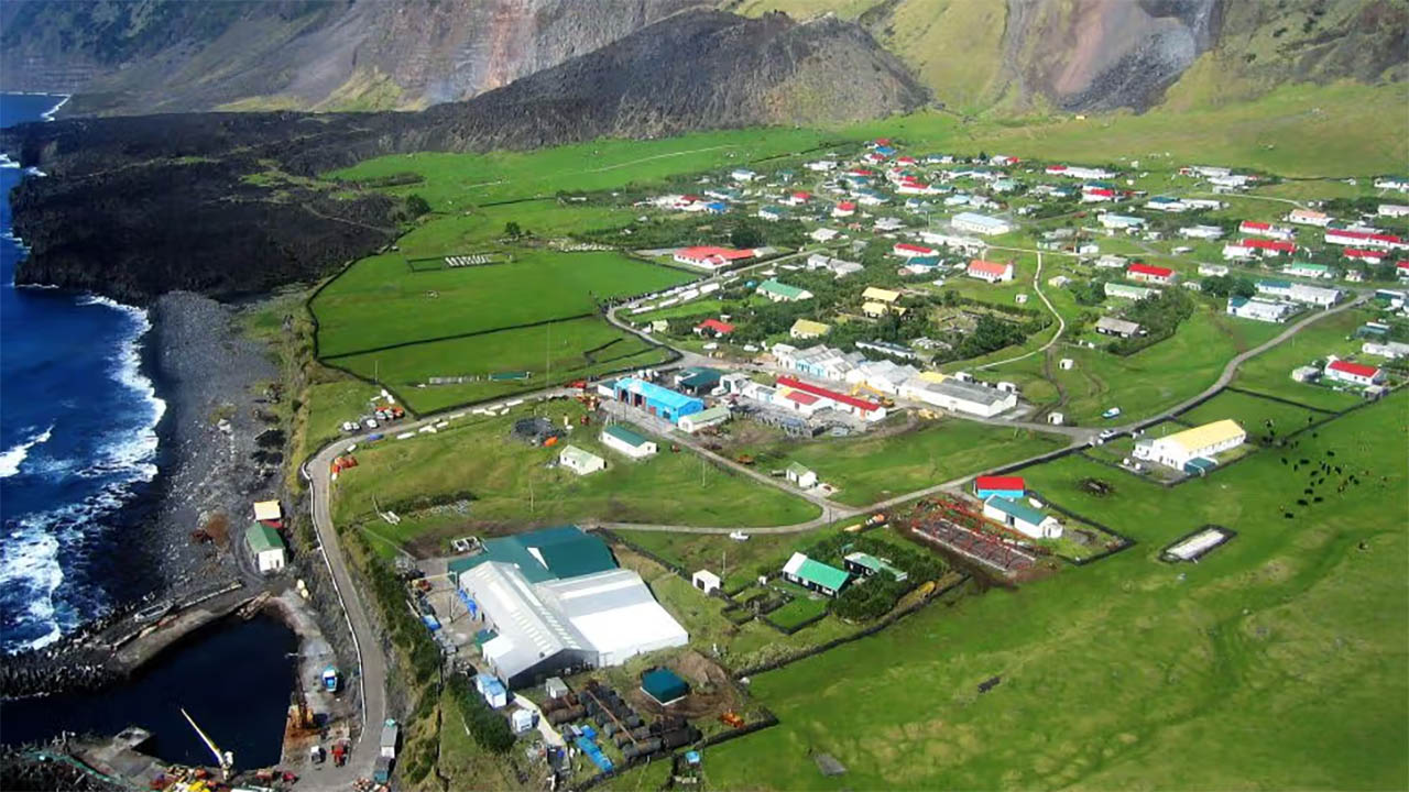 Pulau Tristan De Cunha : Pulau Terpencil di Dunia yang Memiliki Penduduk