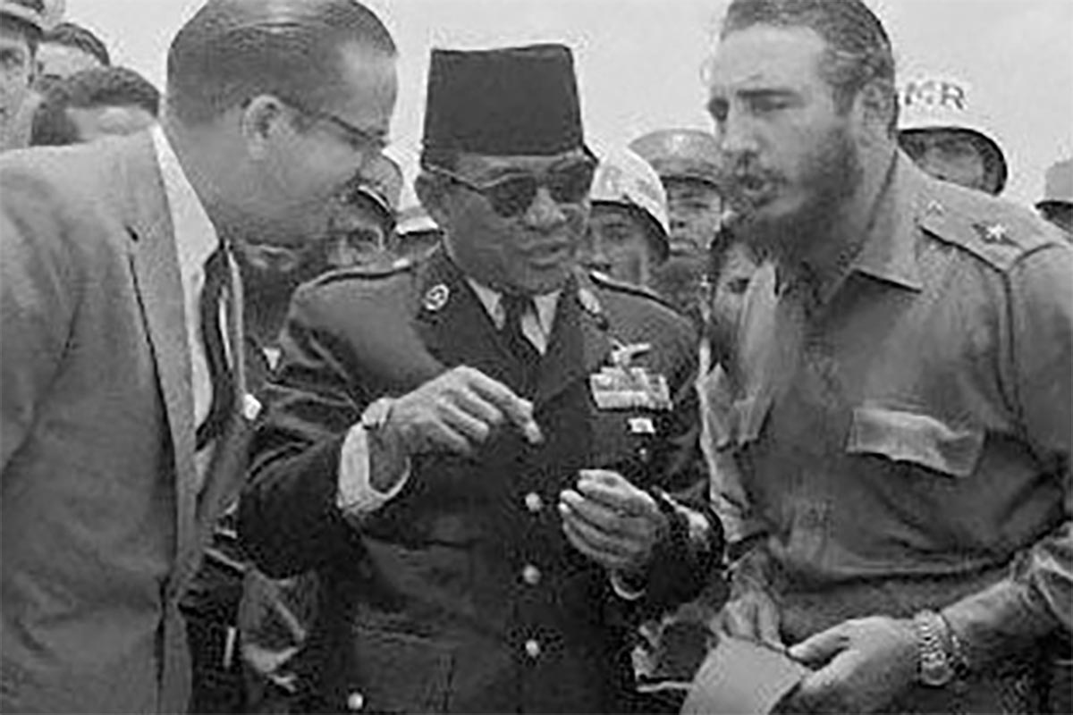 Mitos Presiden Soekarno Gunakan Kacamata Tembus Pandang, Begini Fakta Sebenarnya